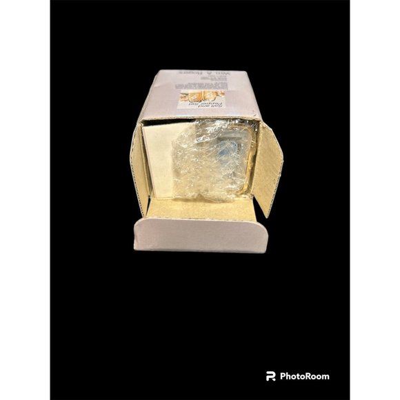 New In Box Calla Lily Salt & Pepper Set (53 6020) - Picture 5 of 5